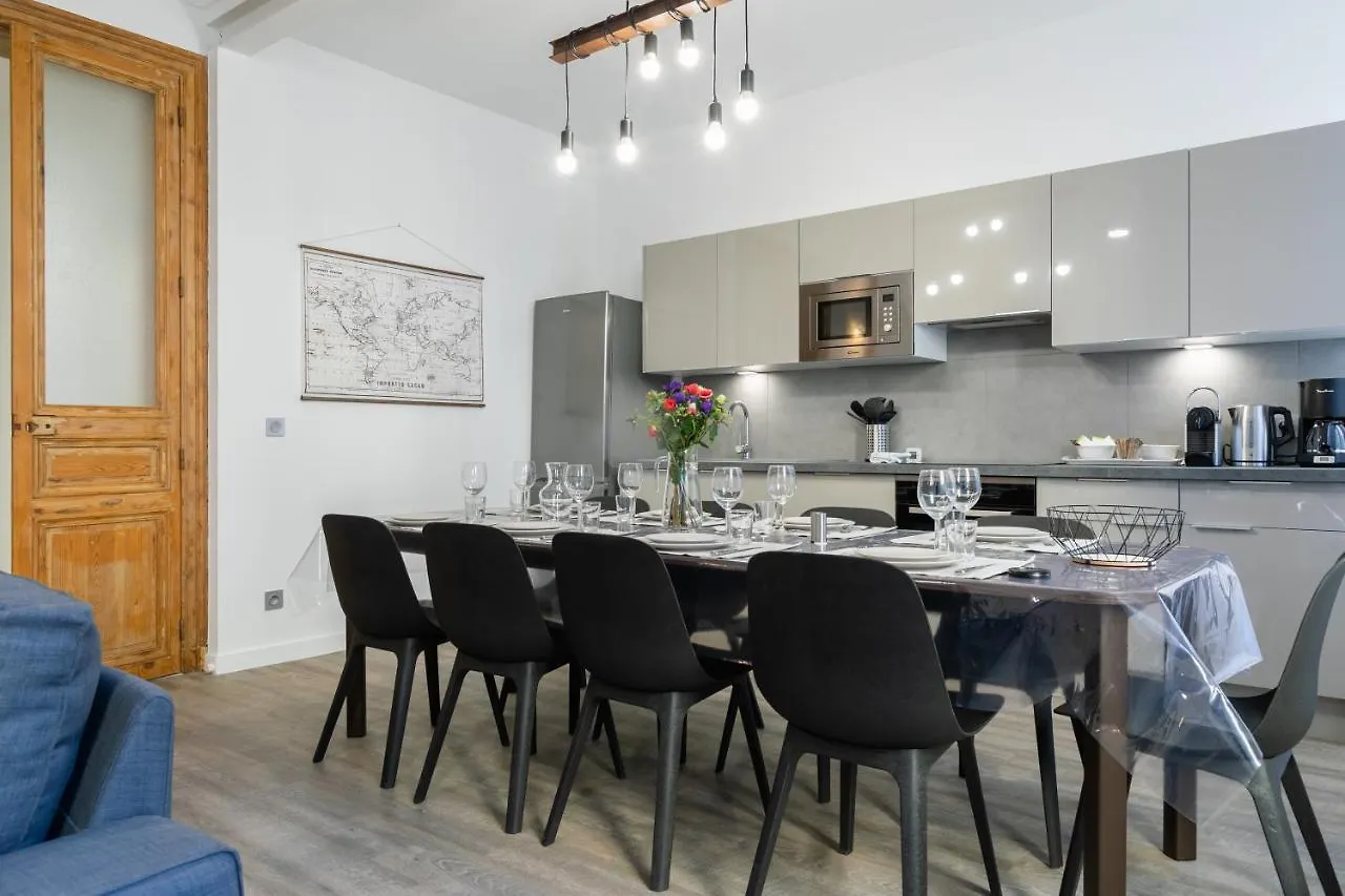 Le Divillien - Bel Et Grand Appartement Idealement Situe Marseille 0*,