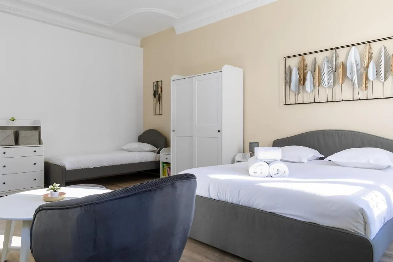 Le Divillien - Bel Et Grand Appartement Idealement Situe Marseille