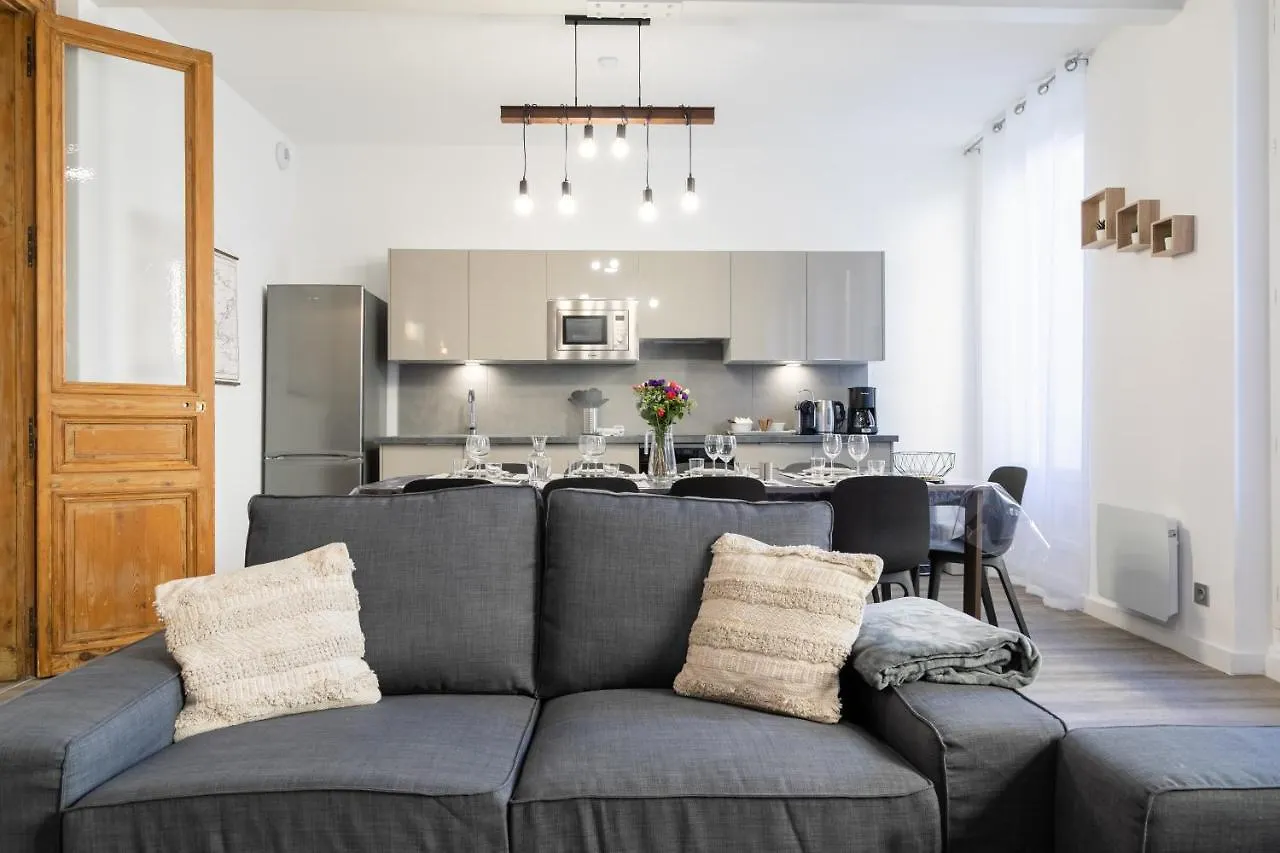 Le Divillien - Bel Et Grand Appartement Idealement Situe Marseille